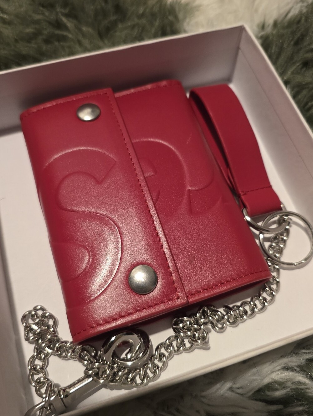 Supreme - Leather Chain Wallet | Red - Picture 1 of 8